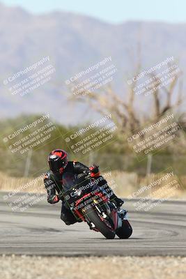 media/Dec-01-2025-Moto Forza (Mon) [[2daa91e15f]]/2-Intermediate Group/Session 3 (Turn 3)/